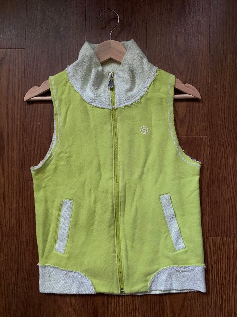 Rare Discontinued Zumba Zip-Up Cargo Vest Lime/White - Medium